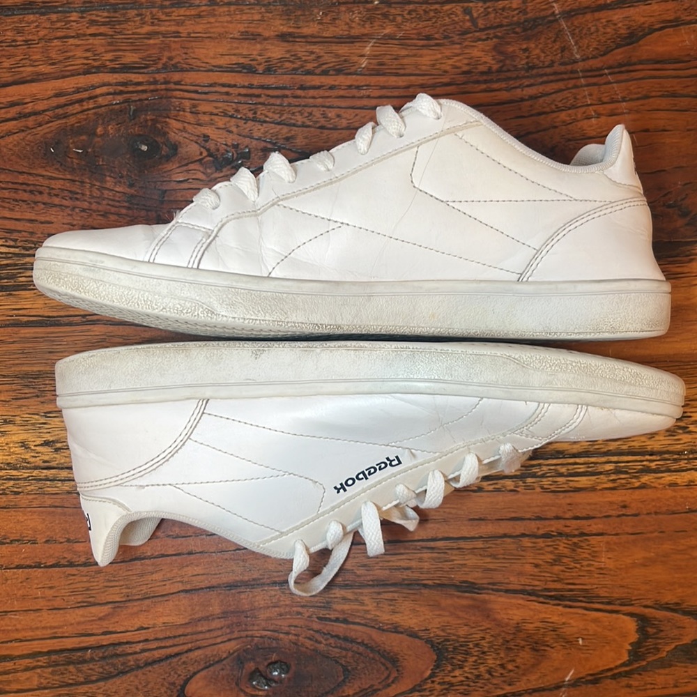 White Reebok low tops mens size 9